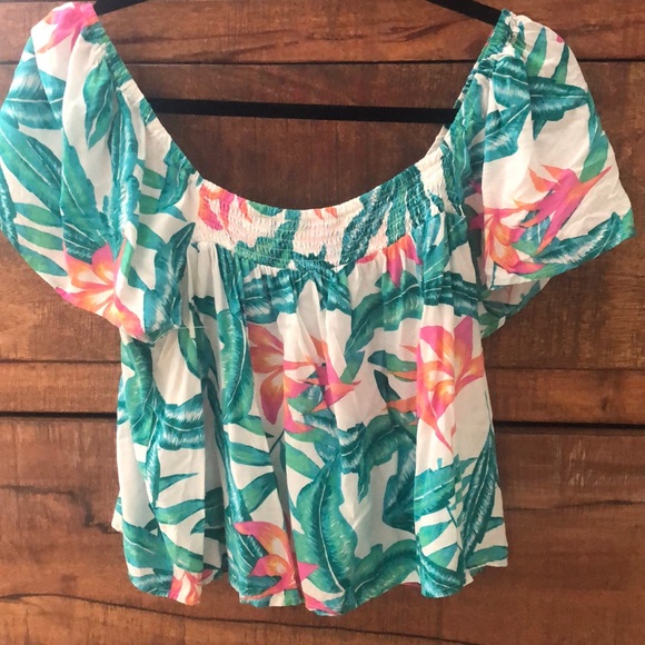 Minkpink floral crop off the shoulder top - Picture 3 of 6